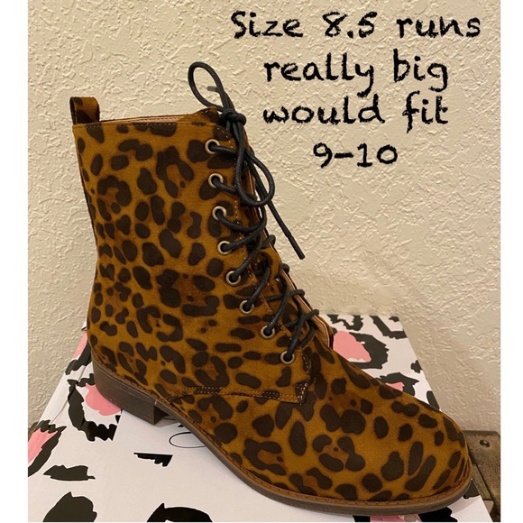 MATA Leopard Lace Up Booties - Picture 1 of 2